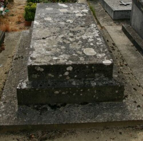 tombe Léonide BOURGES - cimetière d'Auvers sur Oise